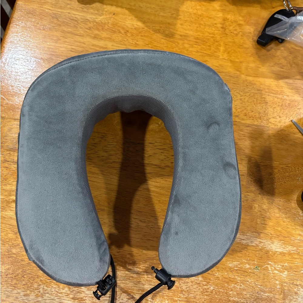 Gray Travel Neck Pillow (New)